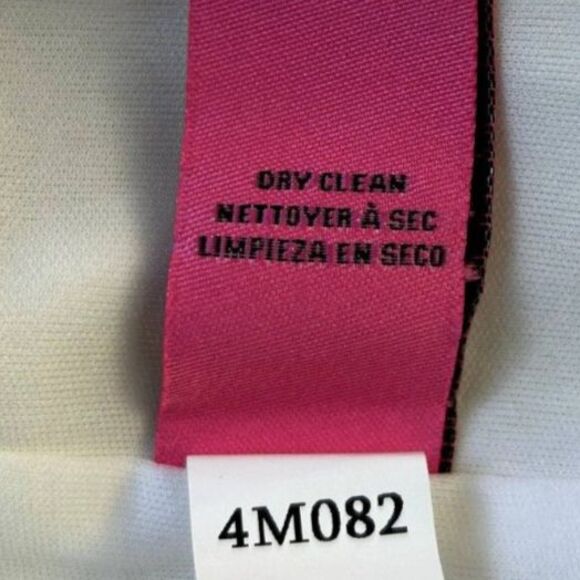 Betsy Johnson Dress Wm's 8 White Sheath Dress W/Embroidered Flowers Fully Lined - Picture 9 of 12